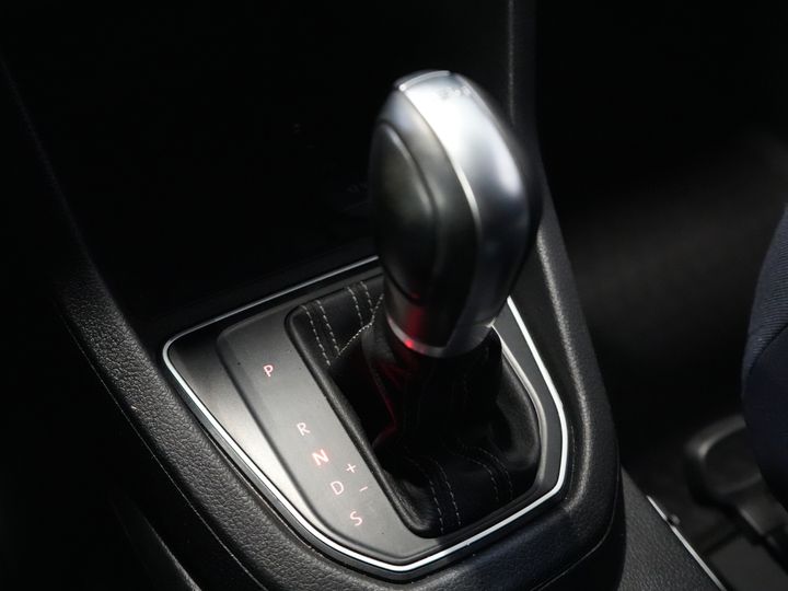 Volkswagen Caddy Van 2.0 TDI 100 ch DSG Aut. BPM FREE ! Edition 35 Carplay/ Seatverw./Chauffage au sol/ Cruise/ Airco/ PDC/ LMV/ Porte-bagages/ Barre de remorquage/ In