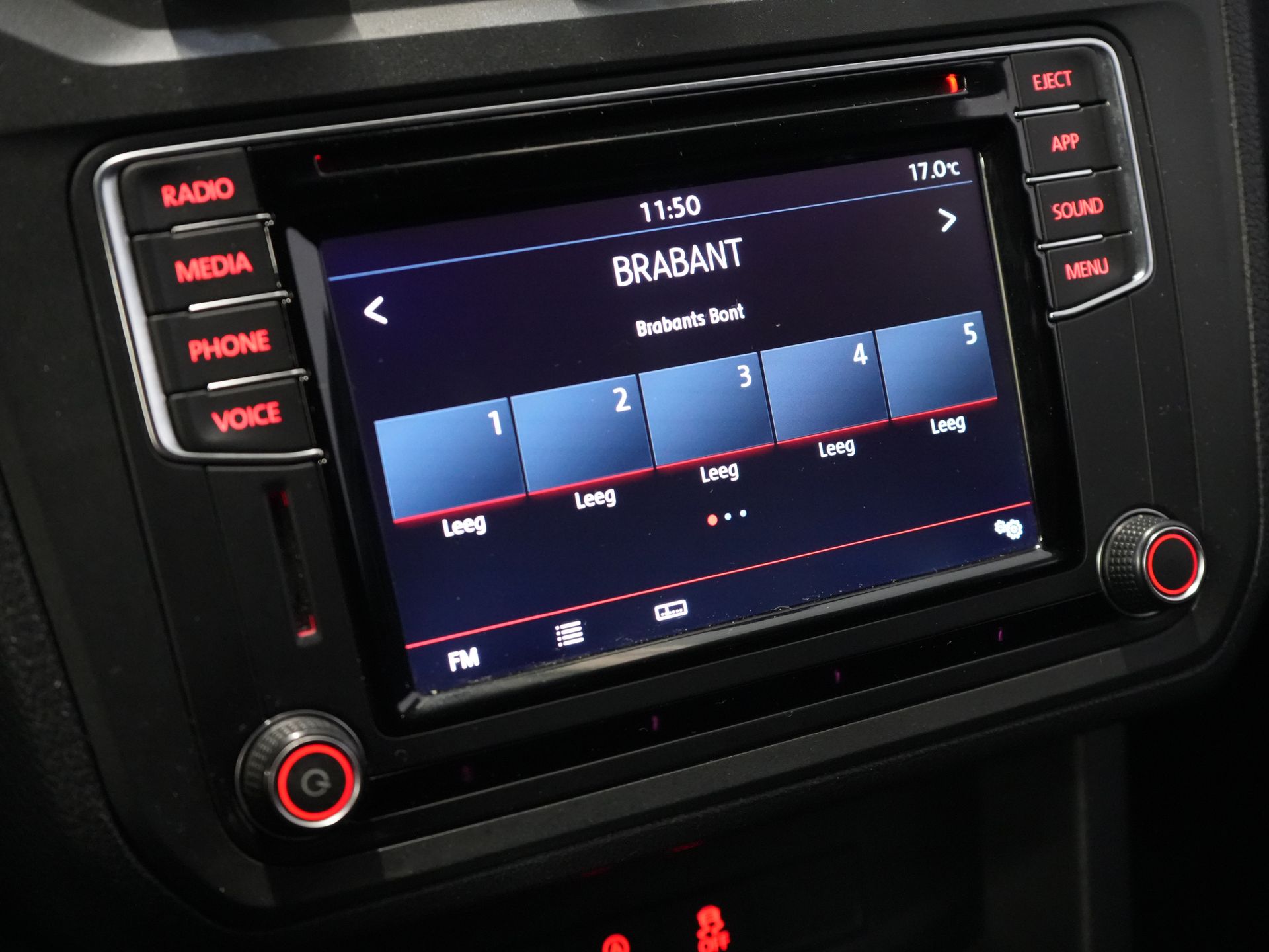 Volkswagen Caddy Bestelbus 2.0 TDI 100 pk DSG Aut. BPM VRIJ! Edition 35 Carplay/ Stoelverw./ Standkachel/ Cruise/ Airco/ PDC/ LMV/ Dakdragers/ Trekhaak/ In