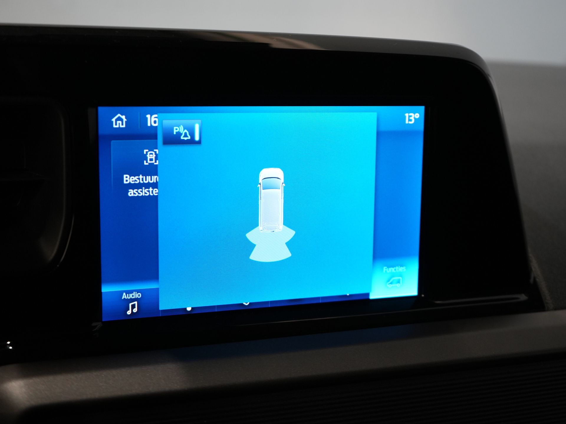 Ford Transit Courier Bestelbus 1.0 Trend 100 pk BENZINE BPM VRIJ! Garantie 05-2029/ Carplay/ Virtual Cockpit/ Airco/ Cruise