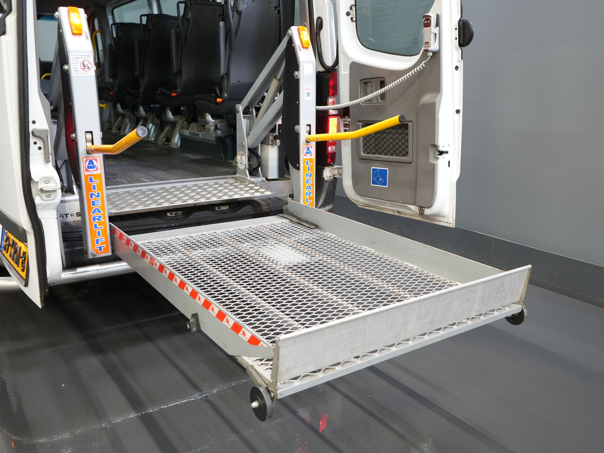 Mercedes-Benz Sprinter Personenvervoer 313 2.2 CDI L3H2 €9.922 Incl. BTW BPM VRIJ! EXPORT Combi/ 9 Persoons/ Kombi/ 9P/ Airco/ Rolstoellift