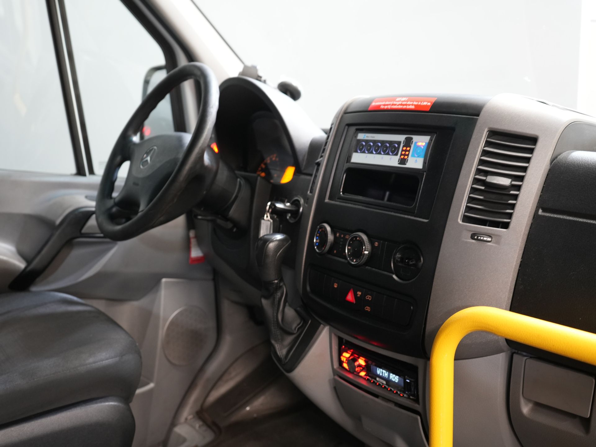 Mercedes-Benz Sprinter Personenvervoer 313 2.2 CDI L3H2 €9.922 Incl. BTW BPM VRIJ! EXPORT Combi/ 9 Persoons/ Kombi/ 9P/ Airco/ Rolstoellift