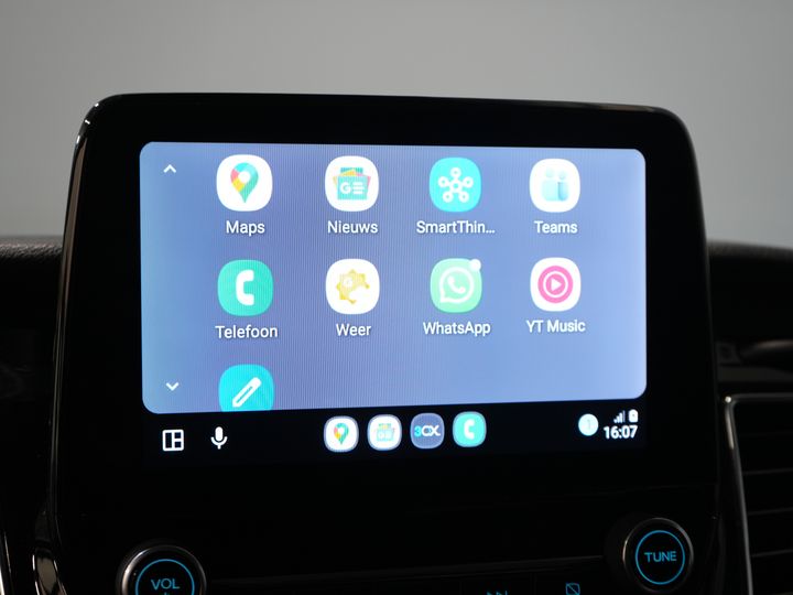 Ford Transit Custom Van 2.0 TDCI 185 CP L2 Sport DC Double Cab/ NL Car/ Bi-Xenon/ 2xSliding Door/ 2.8t Towing Muffler/ Carplay/ Stoelverw./ Airco/ Navi/ Cr