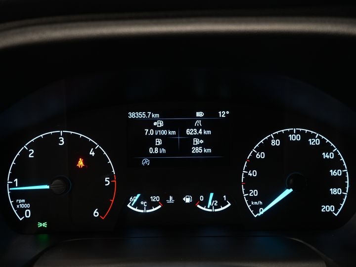 Ford Transit Custom Van 2.0 TDCI 185 CP L2 Sport DC Double Cab/ NL Car/ Bi-Xenon/ 2xSliding Door/ 2.8t Towing Muffler/ Carplay/ Stoelverw./ Airco/ Navi/ Cr