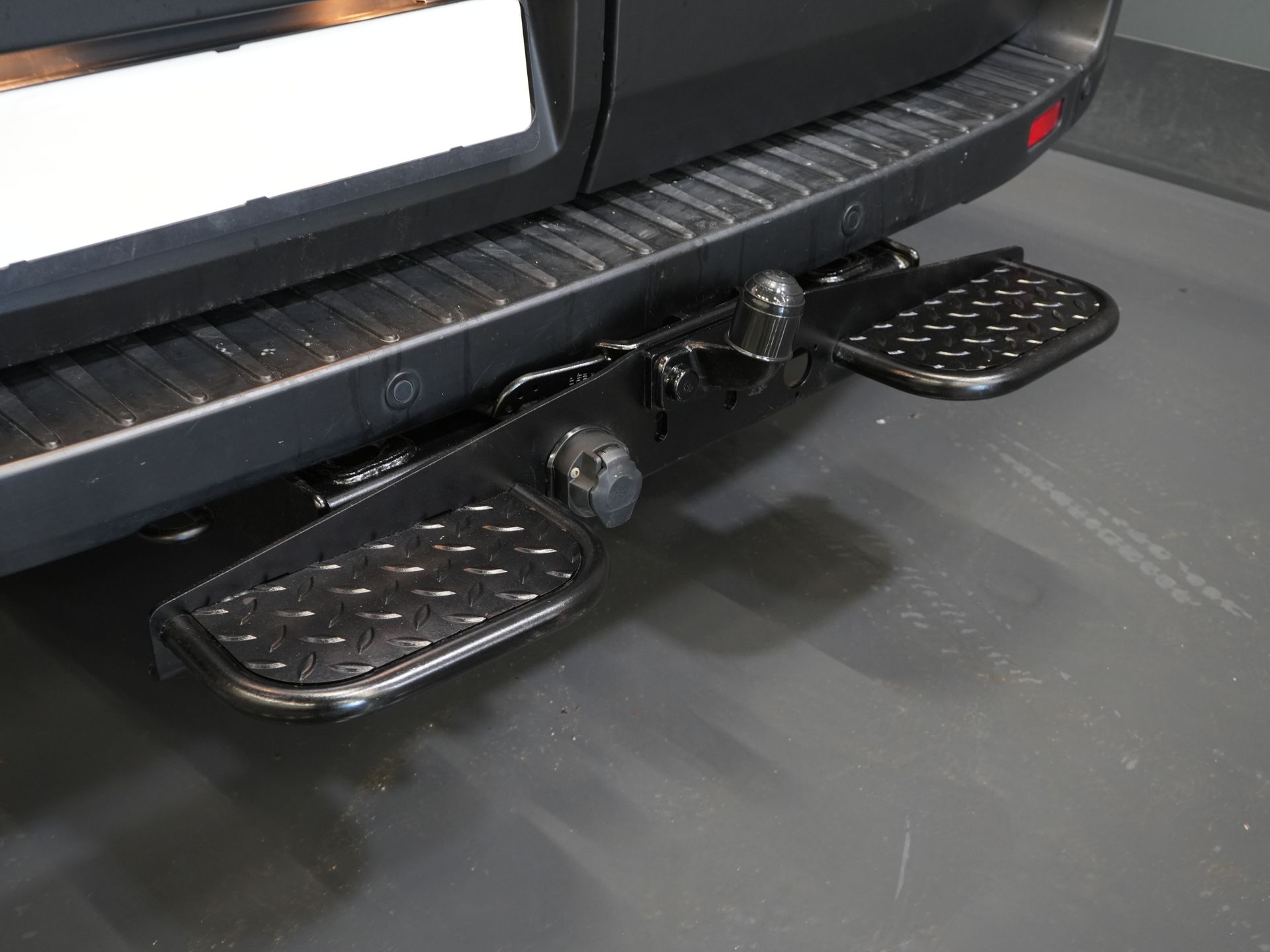 Ford Transit Bestelbus 350 2.0 TDCI 170 pk Aut. L2H2 18