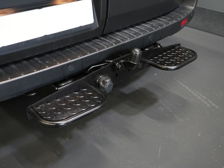 Ford Transit Bestelbus 350 2.0 TDCI 170 pk Aut. L2H2 18