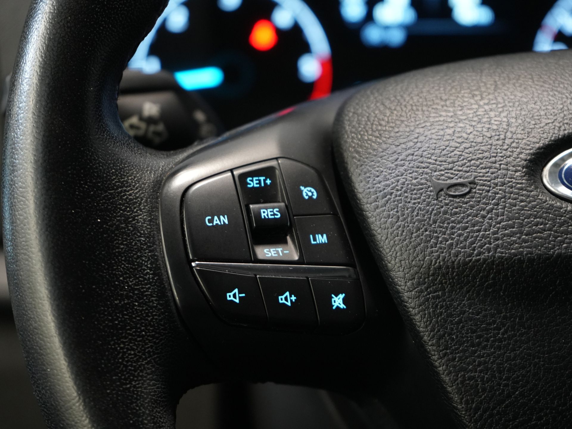 Ford Transit Van 350 2.0 TDCI 170 к.с. Авт. L2H2 BPM БЕЗКОШТОВНО! Carplay/ Navi/ Камера/ Інтер'єр/ Фаркоп/ PDC/ Круїз/ Airco