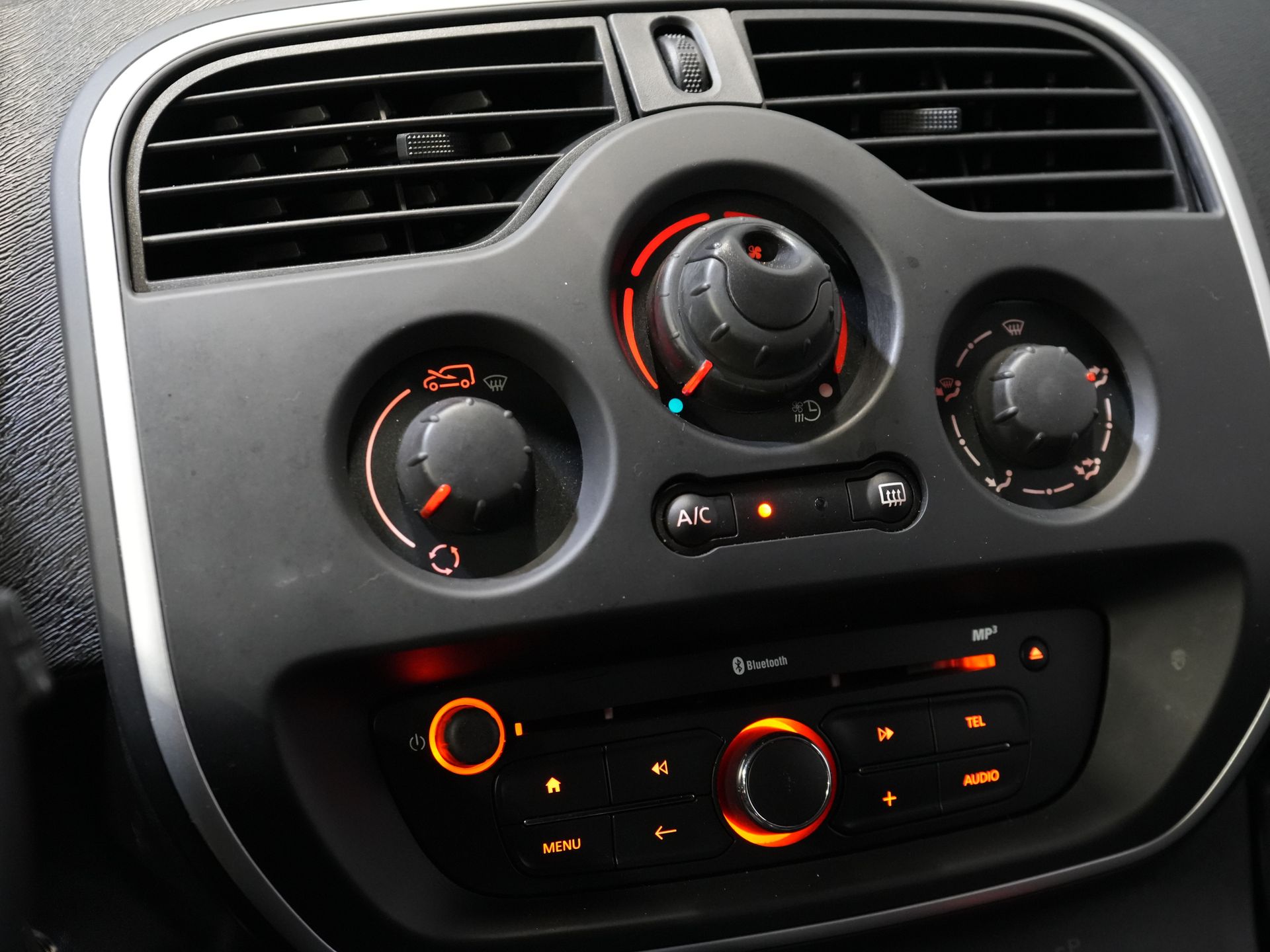 Renault Kangoo Van Express Z.E. 33 кВт/год 160 км WLTP Navi/ PDC/ Cruise/ Airco