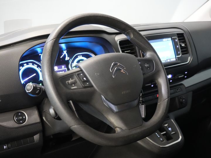 Citroën ë-Jumpy Transport de persoane SpaceTourer 50 kWh Aut. L3 220 km WLTP €30,182,- incl. TVA Încărcător rapid/ 2x Ușă glisantă/ Xenon/ Seatverw./ Navi/ Carplay/ Climă/ 
