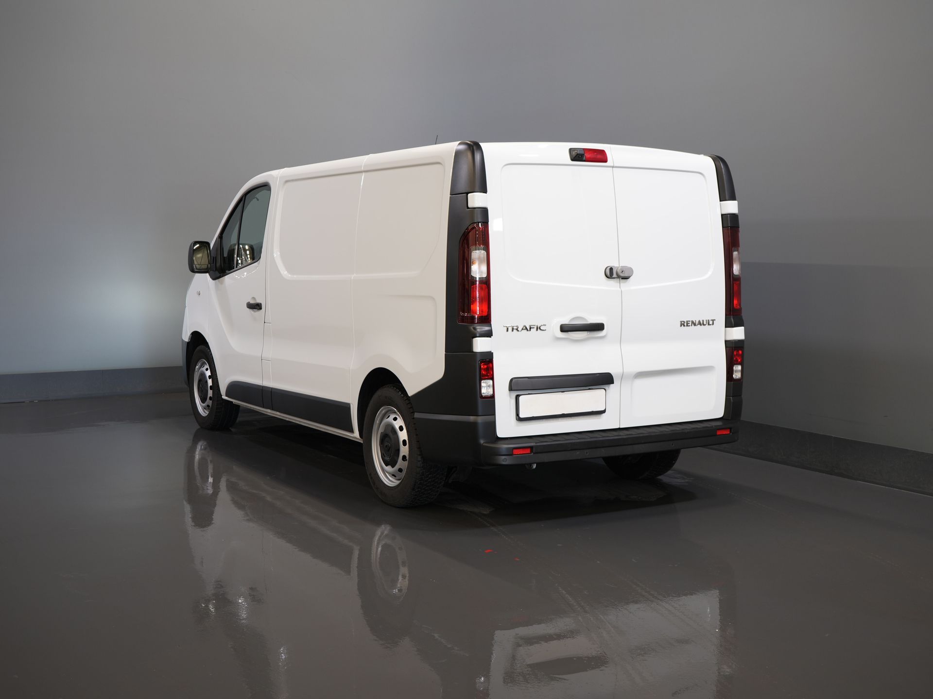 Renault Trafic Bestelbus 2.0 dCi 145 pk BPM VRIJ Inrichting/ Standkachel/ Stoelverw/ CarPlay/ Camera/ PDC/ Cruise/ Airco