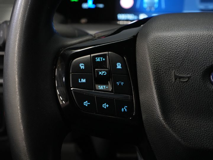 Ford Transit Custom Bestelbus 2.0 TDCI 150 pk L2 Limited Adapt.Cruise/ LED/ Stoelverw./ Stuurverw./ Carplay/ PDC/ Camera