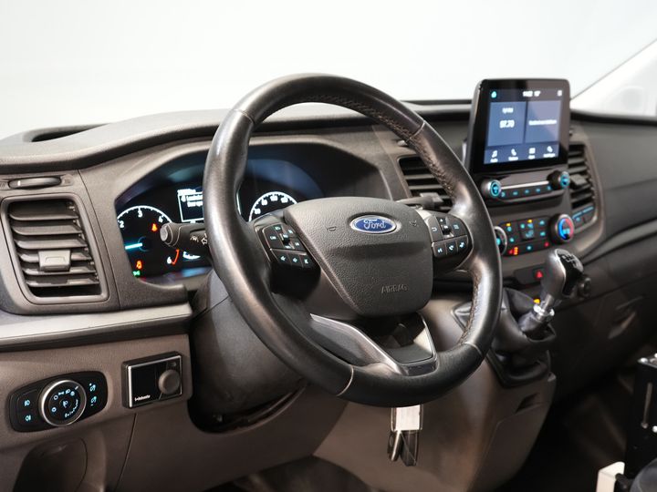 Ford Transit Custom Bestelbus 2.0 TDCI 130 pk L2H2 Trend MHEV BPM VRIJ! Sortimo/ Inrichting/ Standkachel/ Stoelverw./ Omvormer/ Carplay/ Camera/ Cruise/ Trekh