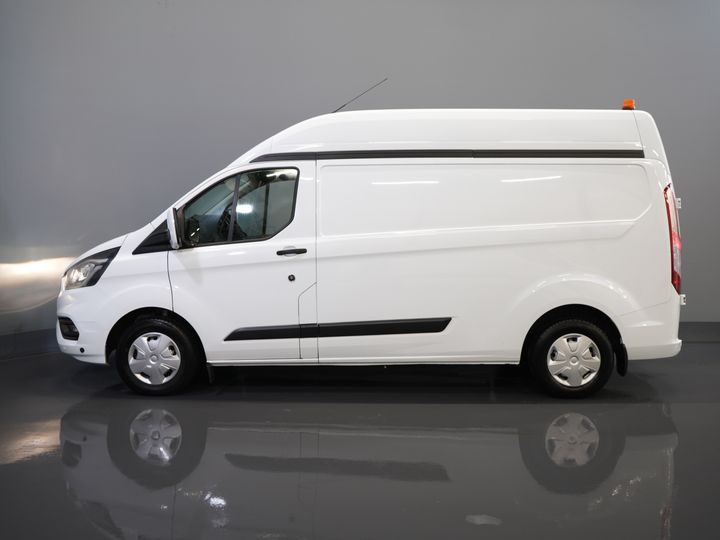 Ford Transit Custom Bestelbus 2.0 TDCI 130 pk L2H2 Trend MHEV BPM VRIJ! Sortimo/ Inrichting/ Standkachel/ Stoelverw./ Omvormer/ Carplay/ Camera/ Cruise/ Trekh