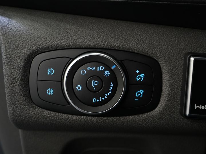 Ford Transit Custom Bestelbus 2.0 TDCI 130 pk L2H2 Trend MHEV BPM VRIJ! Sortimo/ Inrichting/ Standkachel/ Stoelverw./ Omvormer/ Carplay/ Camera/ Cruise/ Trekh