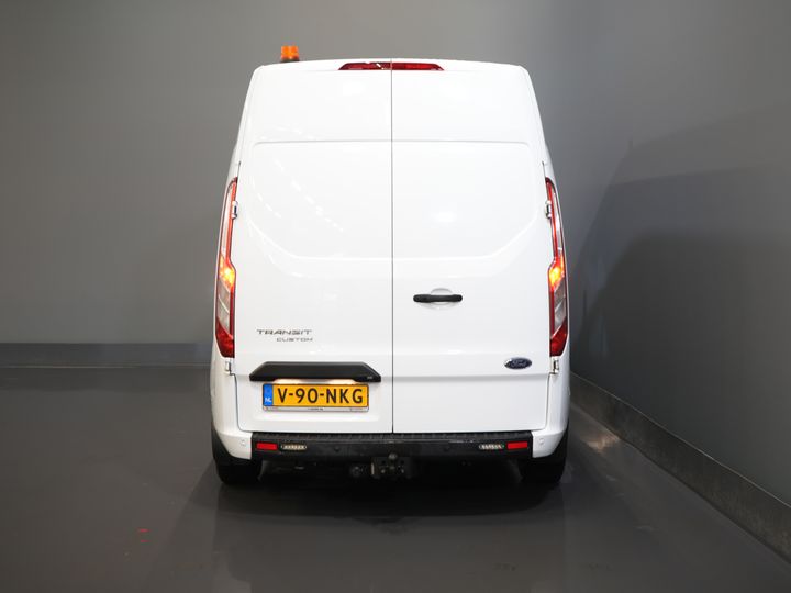 Ford Transit Custom Bestelbus 2.0 TDCI 130 pk L2H2 Trend MHEV BPM VRIJ! Sortimo/ Inrichting/ Standkachel/ Stoelverw./ Omvormer/ Carplay/ Camera/ Cruise/ Trekh