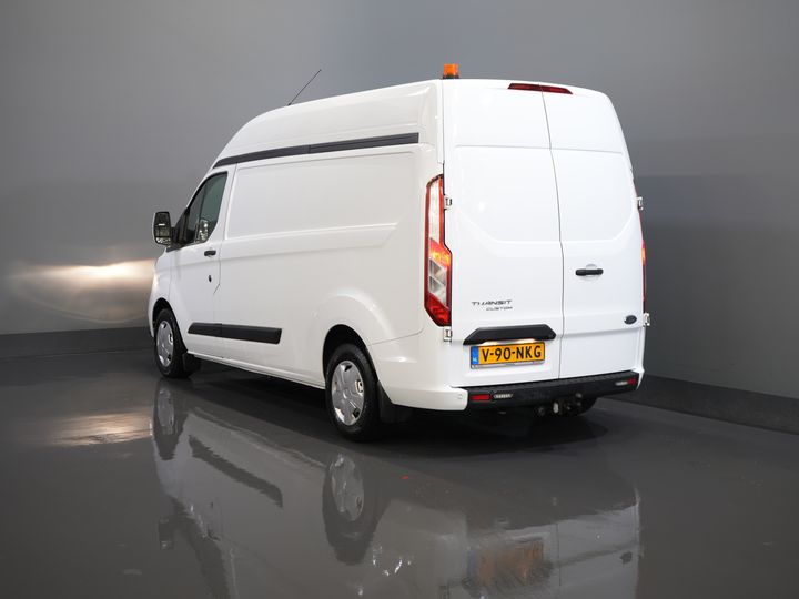 Ford Transit Custom Bestelbus 2.0 TDCI 130 pk L2H2 Trend MHEV BPM VRIJ! Sortimo/ Inrichting/ Standkachel/ Stoelverw./ Omvormer/ Carplay/ Camera/ Cruise/ Trekh