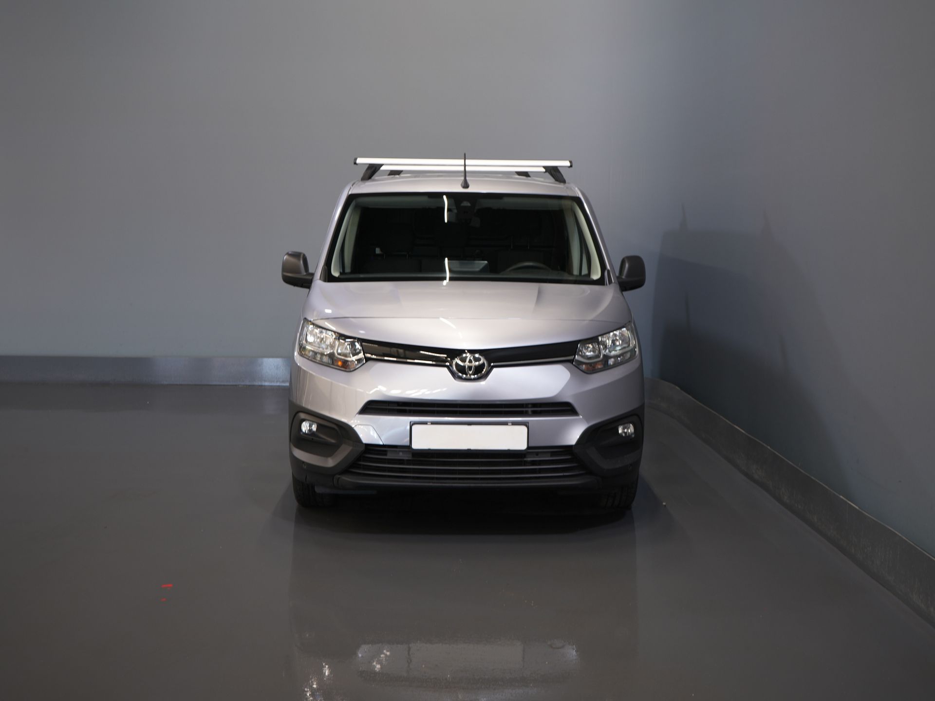 Toyota PROACE CITY Furgoneta 1.2 Turbo 130 cv Gasolina Aut. ¡BPM GRATIS! 3Pers./ Carplay/ Camera/ Cruise/ PDC/ Towbar