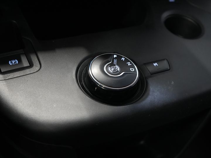Toyota PROACE CITY Furgoneta 1.2 Turbo 130 cv Gasolina Aut. ¡BPM GRATIS! 3Pers./ Carplay/ Camera/ Cruise/ PDC/ Towbar