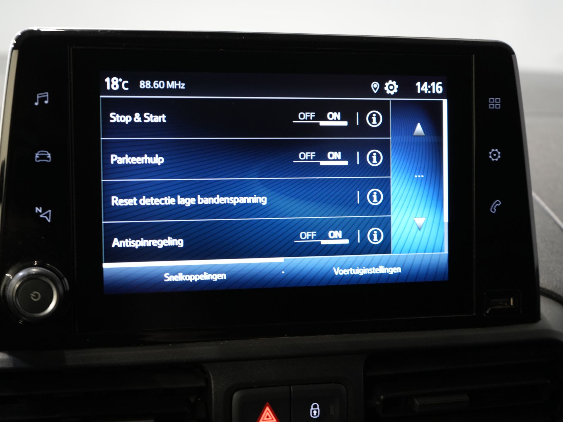 Toyota PROACE CITY Furgoneta 1.2 Turbo 130 cv Gasolina Aut. ¡BPM GRATIS! 3Pers./ Carplay/ Camera/ Cruise/ PDC/ Towbar
