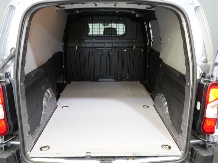 Toyota PROACE CITY Furgoneta 1.2 Turbo 130 cv Gasolina Aut. ¡BPM GRATIS! 3Pers./ Carplay/ Camera/ Cruise/ PDC/ Towbar