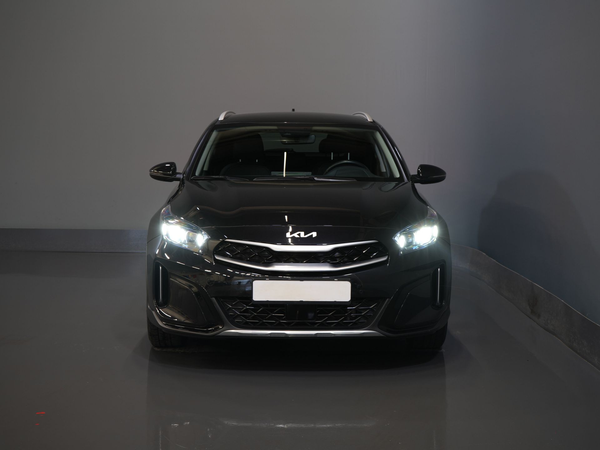 Kia Xceed SUV 1.6 GDi PHEV Dynamic Line Virtual Cockpit/ LED/ Adapt.Cruise/ Navi/ Klima/ Kamera/ PDC/ Elek.Ventil