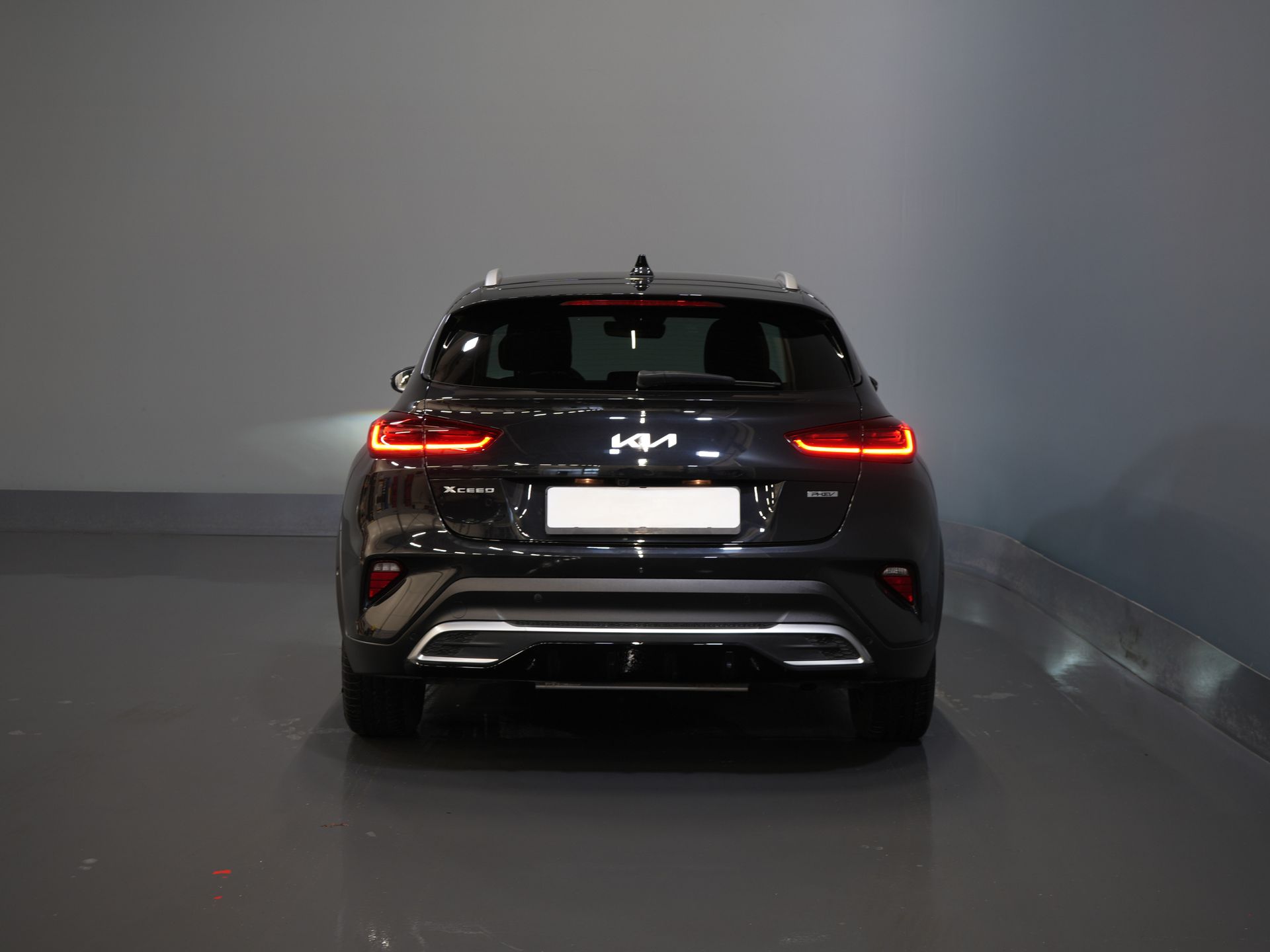 Kia Xceed SUV 1.6 GDi PHEV Dynamic Line Virtual Cockpit/ LED/ Adapt.Cruise/ Navi/ Klima/ Kamera/ PDC/ Elek.Ventil