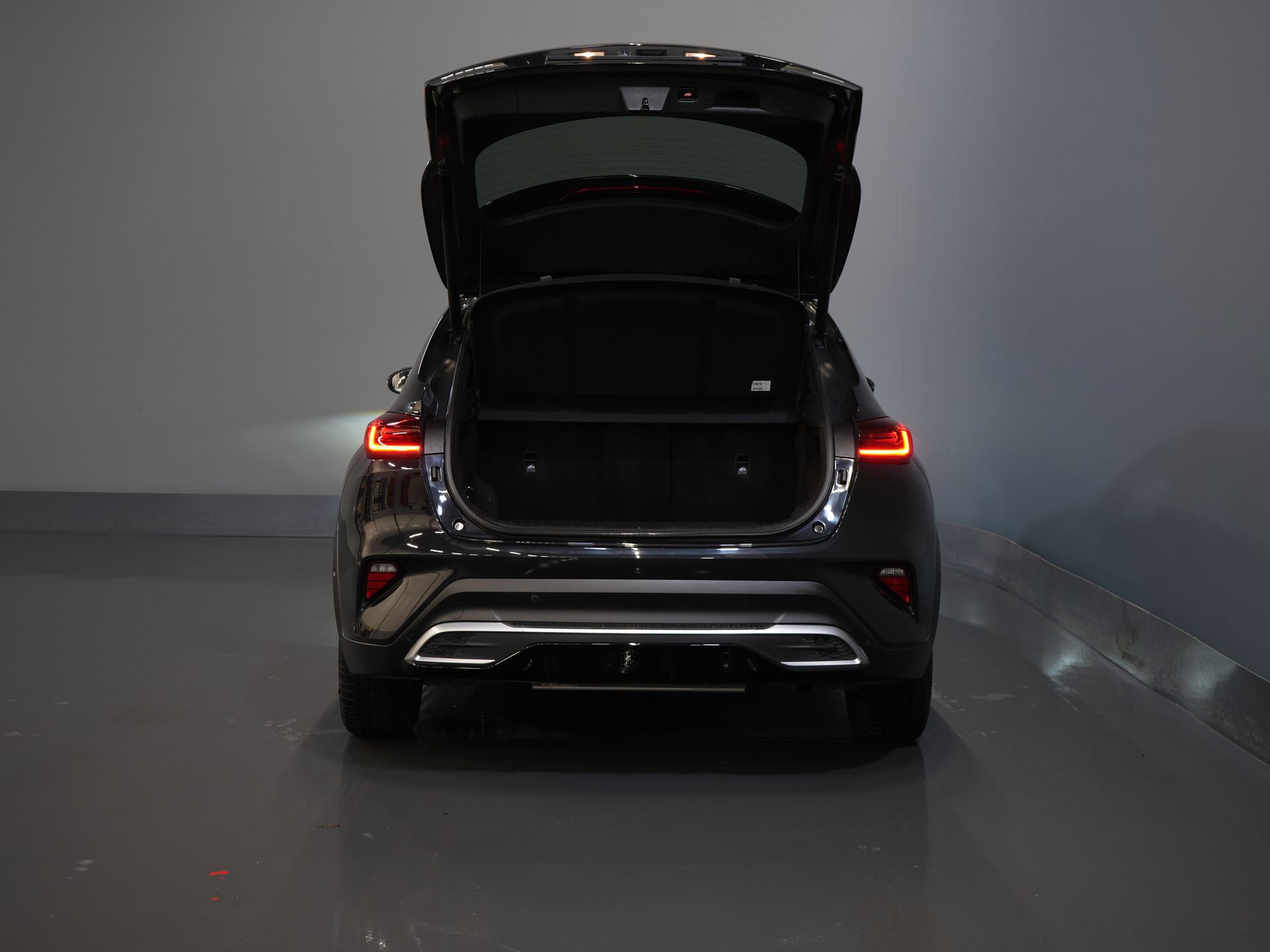 Kia Xceed SUV 1.6 GDi PHEV Dynamic Line Virtual Cockpit/ LED/ Adapt.Cruise/ Navi/ Klima/ Kamera/ PDC/ Elek.Ventil