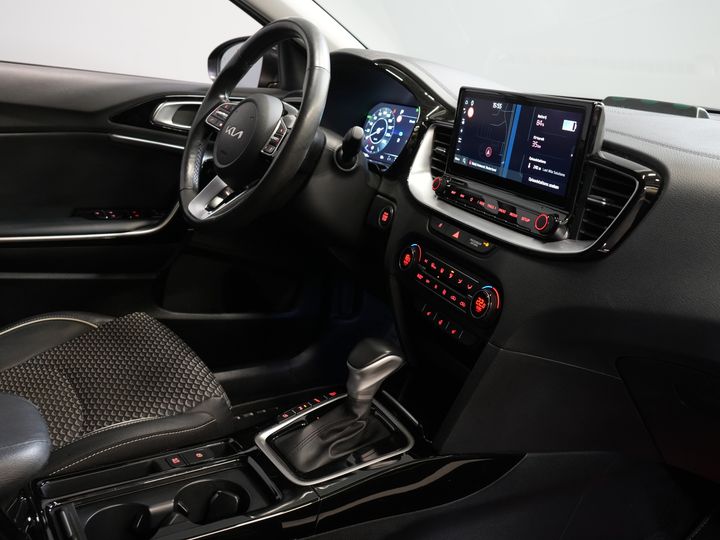 Kia Xceed SUV 1.6 GDi PHEV Dynamic Line Virtual Cockpit/ LED/ Adapt.Cruise/ Navi/ Klima/ Kamera/ PDC/ Elek.Ventil