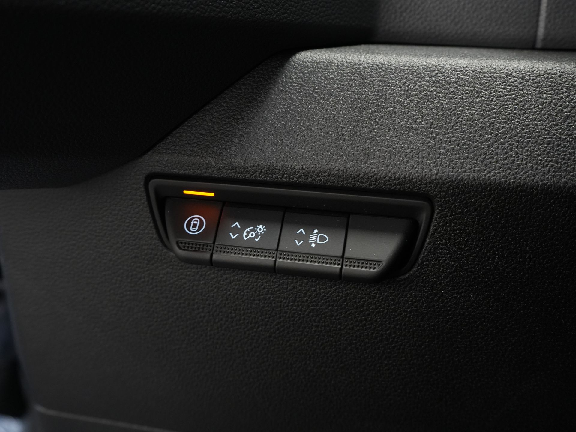 Renault Master Bestelbus 2.0 dCi 130 pk L2H2 LED/ Carplay/ Trekhaak/ Camera/ Cruise/ PDC/ Airco