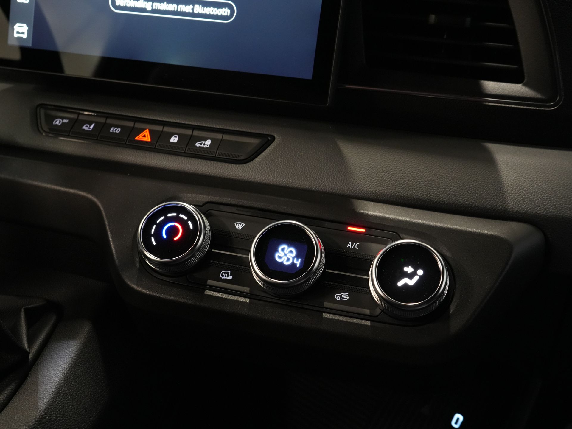Renault Master Bestelbus 2.0 dCi 130 pk L2H2 LED/ Carplay/ Trekhaak/ Camera/ Cruise/ PDC/ Airco