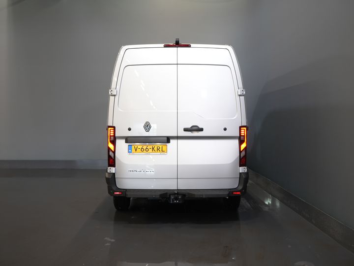 Renault Master Bestelbus 2.0 dCi 130 pk L2H2 LED/ Carplay/ Trekhaak/ Camera/ Cruise/ PDC/ Airco