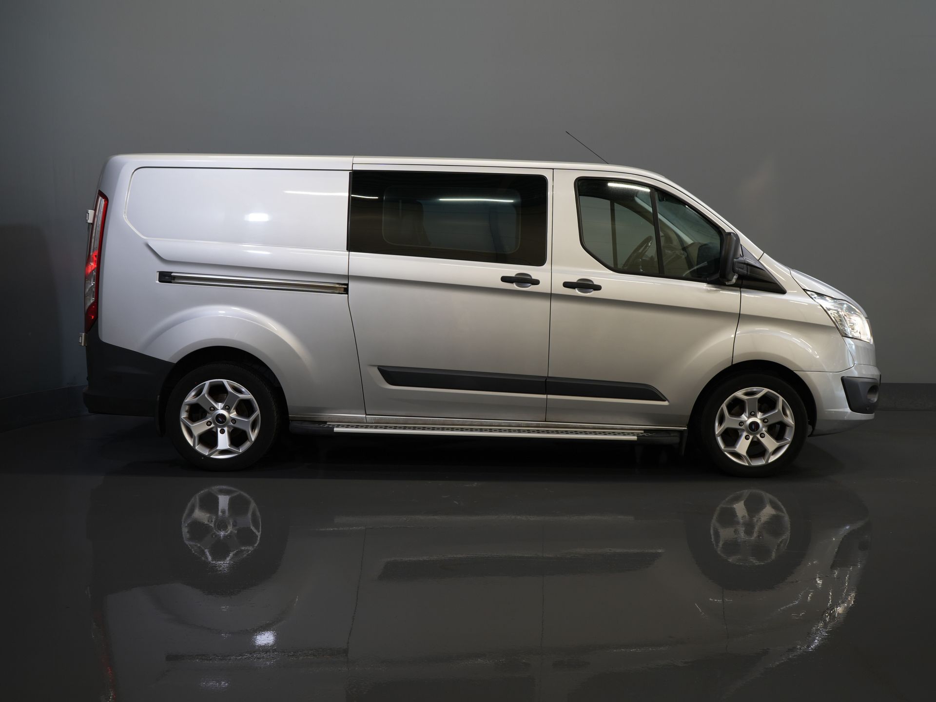 Ford Transit Custom Van 2.2 TDCI Trend Double Cab DC L2 BPM БЕЗКОШТОВНО! NL Автомобіль/ Шкіра/ Підігрів сидінь/ Камера/ PDC/ LMV/ Підніжки