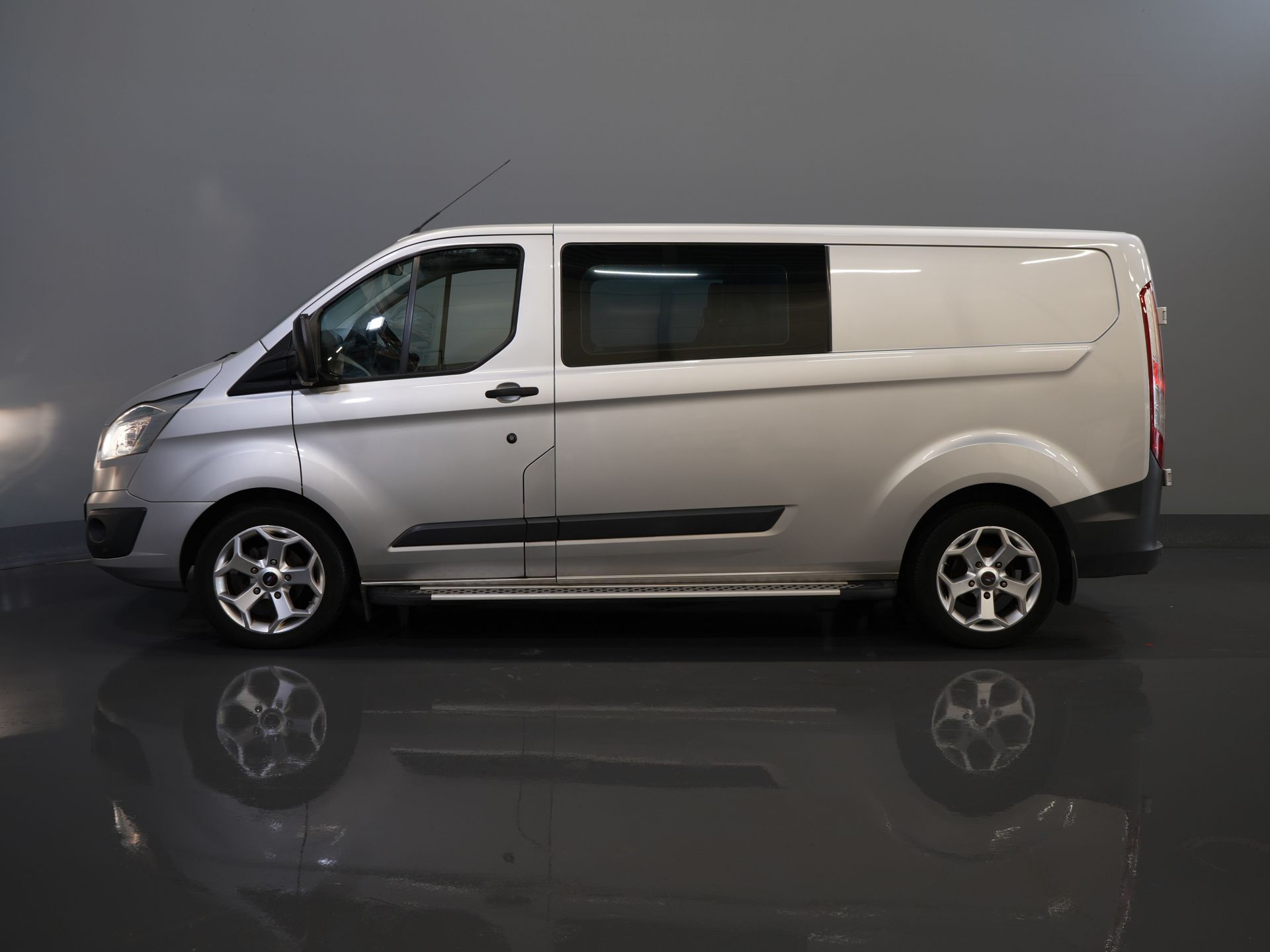 Ford Transit Custom Van 2.2 TDCI Trend Double Cab DC L2 BPM БЕЗКОШТОВНО! NL Автомобіль/ Шкіра/ Підігрів сидінь/ Камера/ PDC/ LMV/ Підніжки