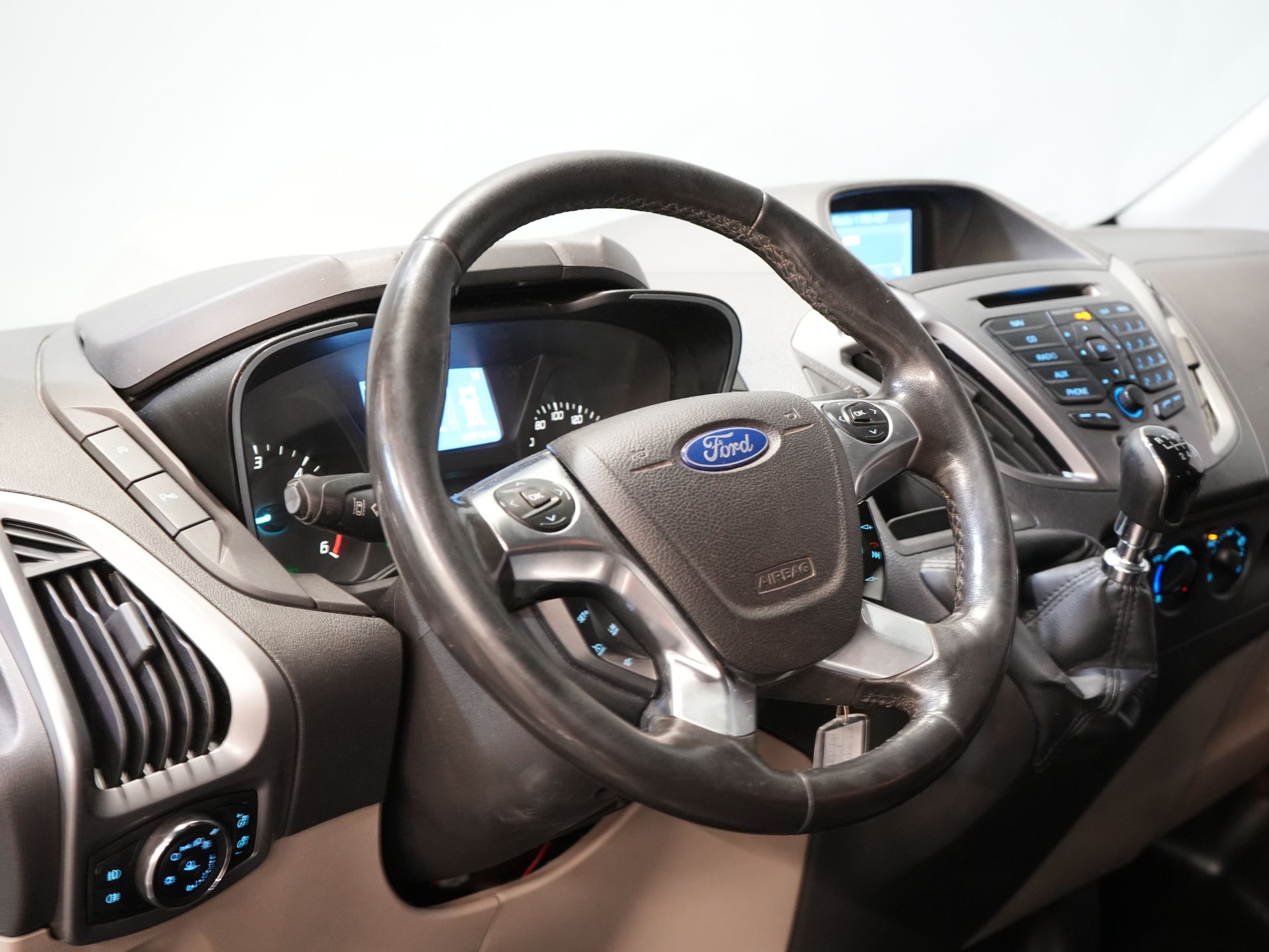 Ford Transit Custom Van 2.2 TDCI Trend Double Cab DC L2 BPM БЕЗКОШТОВНО! NL Автомобіль/ Шкіра/ Підігрів сидінь/ Камера/ PDC/ LMV/ Підніжки