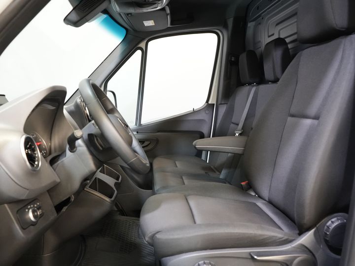 Mercedes-Benz Sprinter Van 317 CDI Aut. L2H2 BPM FREE! LED/ Sedile conducente elettrico/ 270 porte/ Riscaldamento sedili/ Navi/ Telecamera/ Crociera/ Climatizzatore/ DAB/ Barra di traino