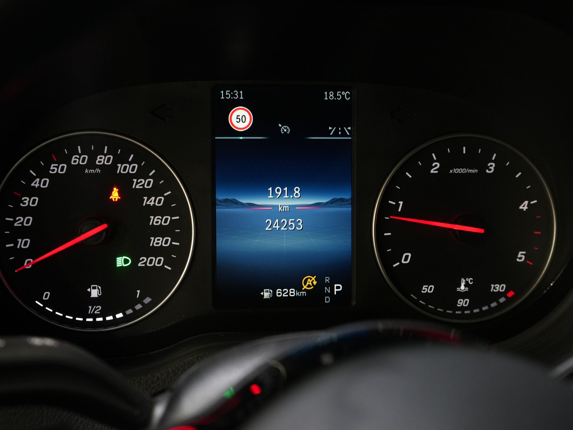 Mercedes-Benz Sprinter Van 317 CDI Aut. L2H2 BPM FREE! LED/ Sedile conducente elettrico/ 270 porte/ Riscaldamento sedili/ Navi/ Telecamera/ Crociera/ Climatizzatore/ DAB/ Barra di traino