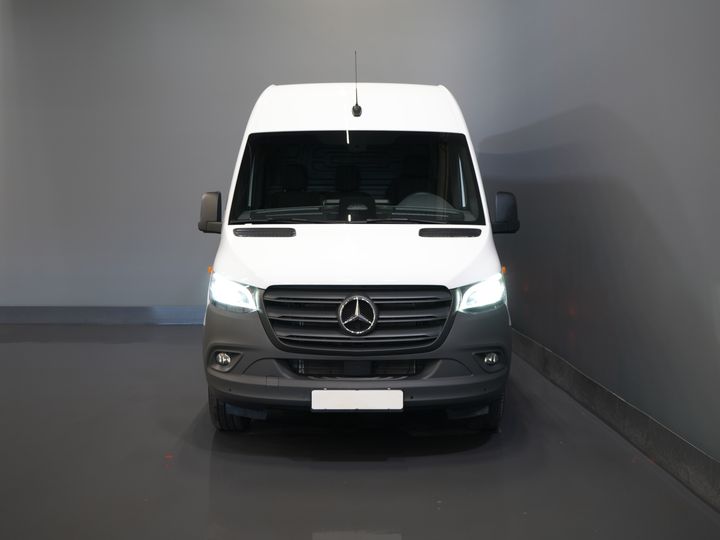 Mercedes-Benz Sprinter Van 317 CDI Aut. L2H2 BPM FREE! LED/ Sedile conducente elettrico/ 270 porte/ Riscaldamento sedili/ Navi/ Telecamera/ Crociera/ Climatizzatore/ DAB/ Barra di traino