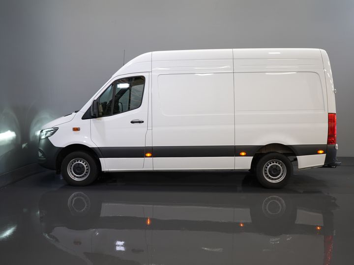 Mercedes-Benz Sprinter Van 317 CDI Aut. L2H2 BPM FREE! LED/ Sedile conducente elettrico/ 270 porte/ Riscaldamento sedili/ Navi/ Telecamera/ Crociera/ Climatizzatore/ DAB/ Barra di traino