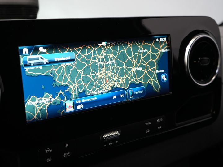 Mercedes-Benz Sprinter Van 317 CDI Aut. L2H2 BPM FREE! LED/ Sedile conducente elettrico/ 270 porte/ Riscaldamento sedili/ Navi/ Telecamera/ Crociera/ Climatizzatore/ DAB/ Barra di traino