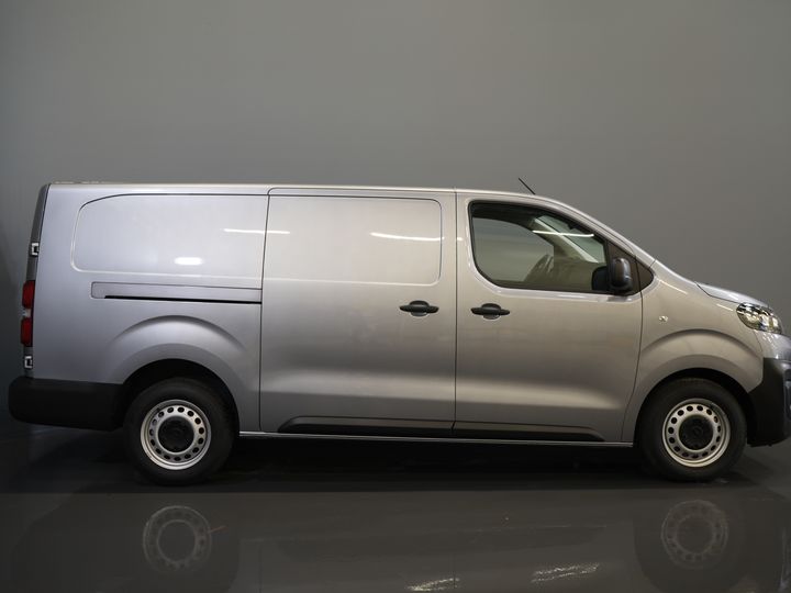 Opel Vivaro Van 2.0 D 145 hp L3 ZGAN 2.5t.Trekverm./ Airco/ Cruise/ PDC/ 3 Persoons