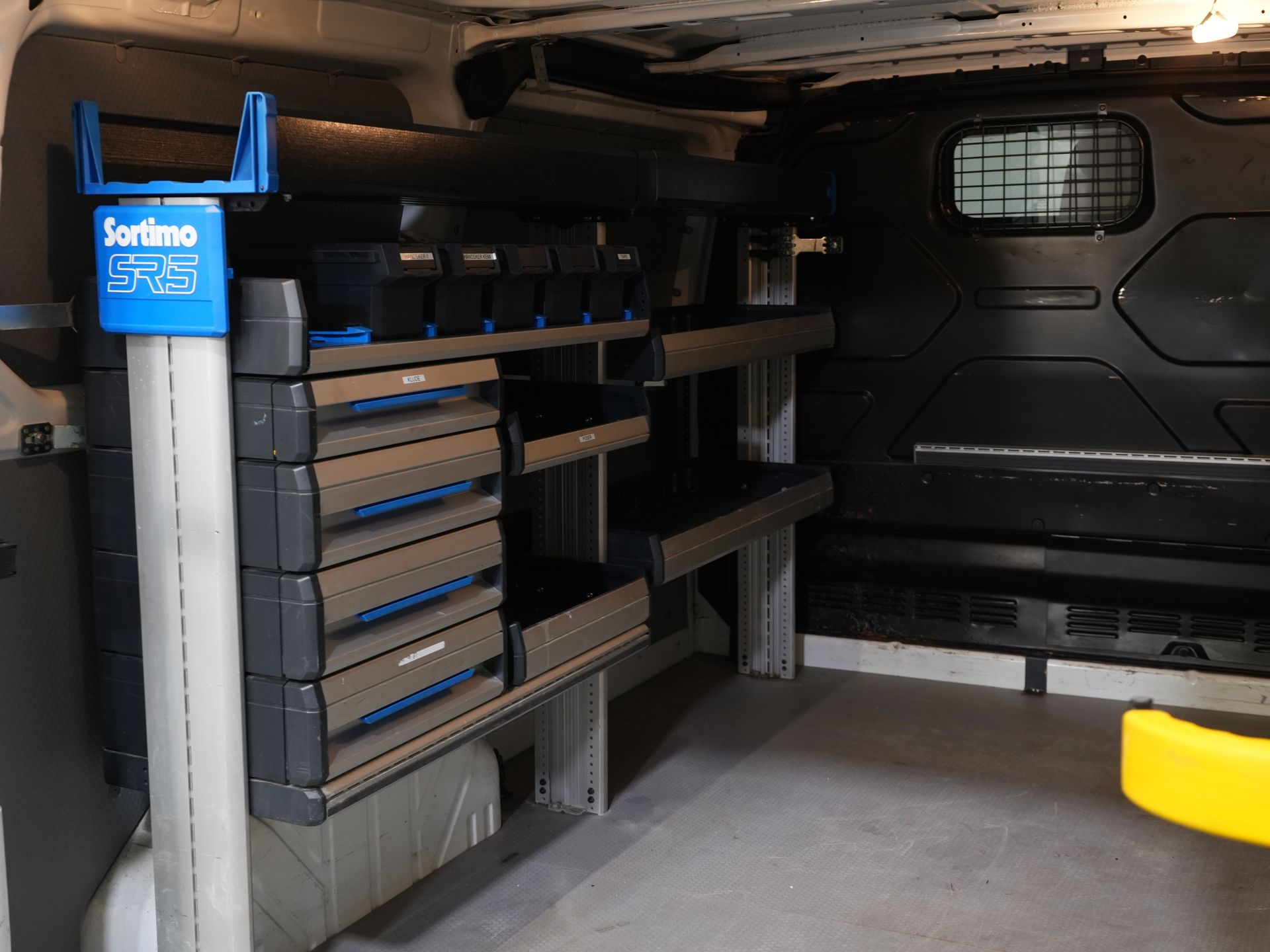 Ford Transit Custom Van 1.0 130 к.с. Авт. PHEV BPM БЕЗКОШТОВНО! Carplay / Seatverw./ Sortimo / Бічні панелі / Камера / PDC / Круїз / Airco