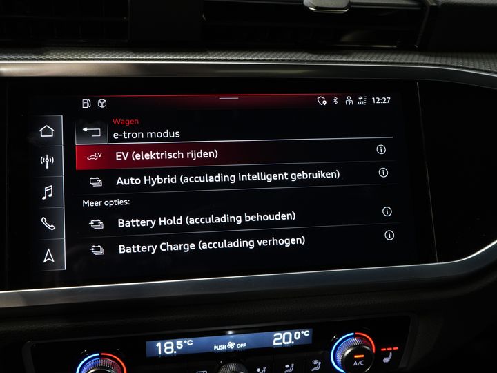 Audi Q3 Sportback SUV 45 TFSI E-Tron 245 pk S-Line Virtual Cockpit/ Pano/ Carplay/ Stoelverw./ PDC/ Trekhaak
