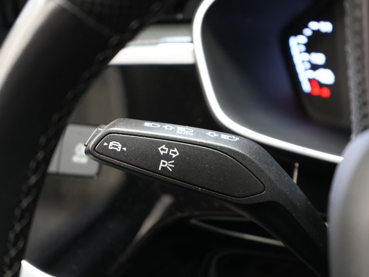 Audi Q3 Sportback SUV 45 TFSI E-Tron 245 pk S-Line Virtual Cockpit/ Pano/ Carplay/ Stoelverw./ PDC/ Trekhaak