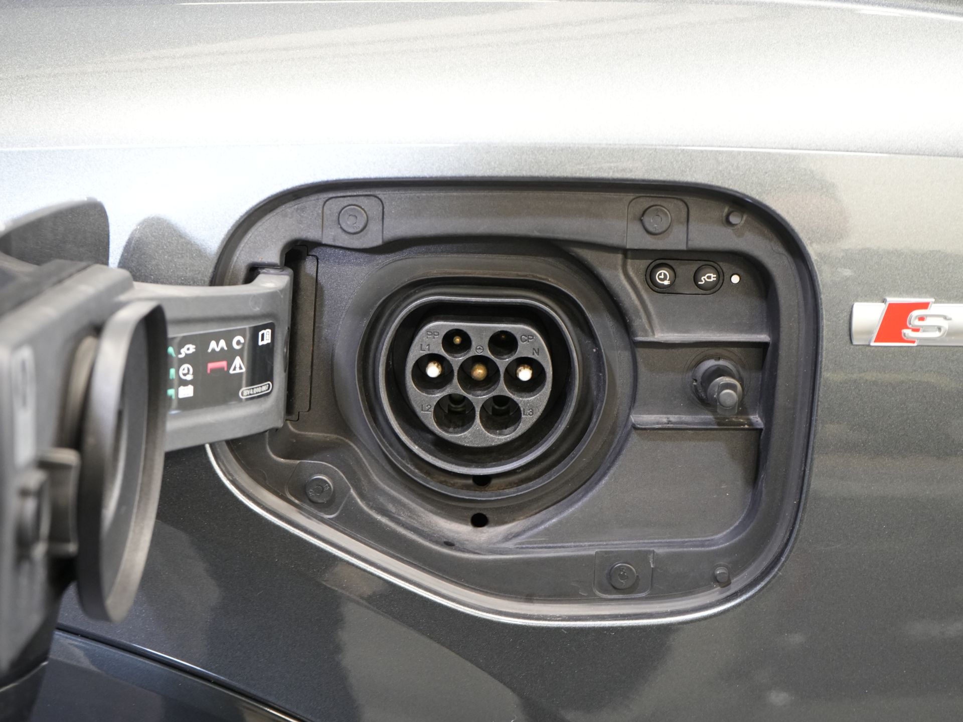 Audi Q3 Sportback SUV 45 TFSI E-Tron 245 pk S-Line Virtual Cockpit/ Pano/ Carplay/ Stoelverw./ PDC/ Trekhaak