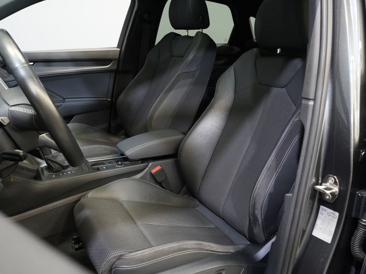 Audi Q3 Sportback SUV 45 TFSI E-Tron 245 pk S-Line Virtual Cockpit/ Pano/ Carplay/ Stoelverw./ PDC/ Trekhaak