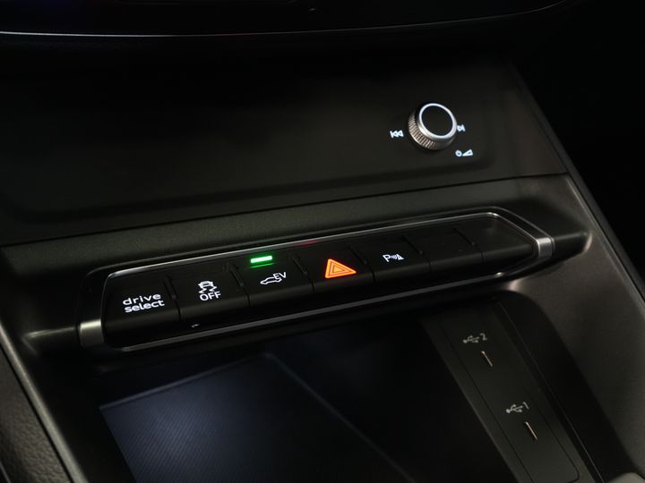 Audi Q3 Sportback SUV 45 TFSI E-Tron 245 pk S-Line Virtual Cockpit/ Pano/ Carplay/ Stoelverw./ PDC/ Trekhaak