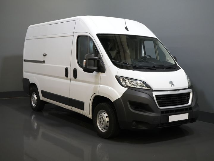 Peugeot Boxer Bestelbus 2.2 HDi 140 pk L2H2 270Gr. Deuren/ 2.5t Trekverm./ Camera/ PDC/ Trekhaak/ Airco