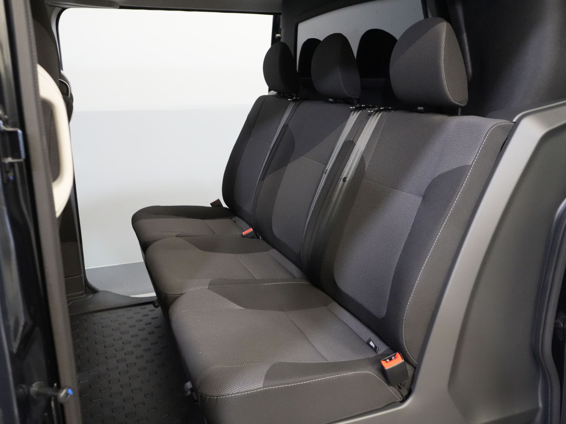 Renault Trafic Van 2.0 dCi 130 к.с. L2 BPM БЕЗКОШТОВНО! DC Double Cab LED/ 2x зсувні двері/ Navi/ Carplay/ Камера/ PDC/ Cruise