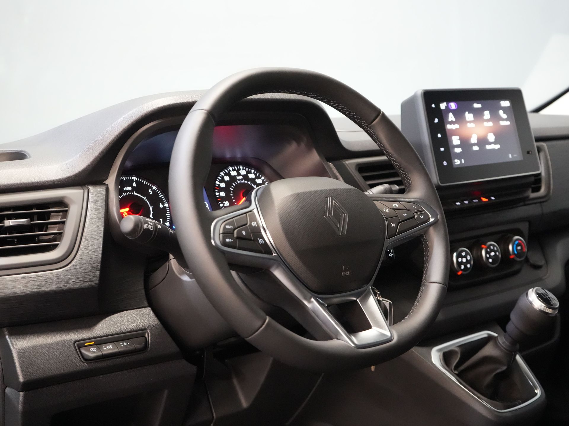 Renault Trafic Van 2.0 dCi 130 к.с. L2 BPM БЕЗКОШТОВНО! DC Double Cab LED/ 2x зсувні двері/ Navi/ Carplay/ Камера/ PDC/ Cruise
