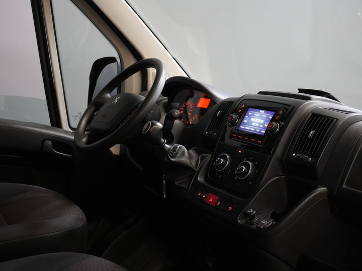 Peugeot Boxer Van 2.2 HDI 120 cv L2H2 Telecamera/ Cruise/ Airco/ Navi/ PDC/ DAB