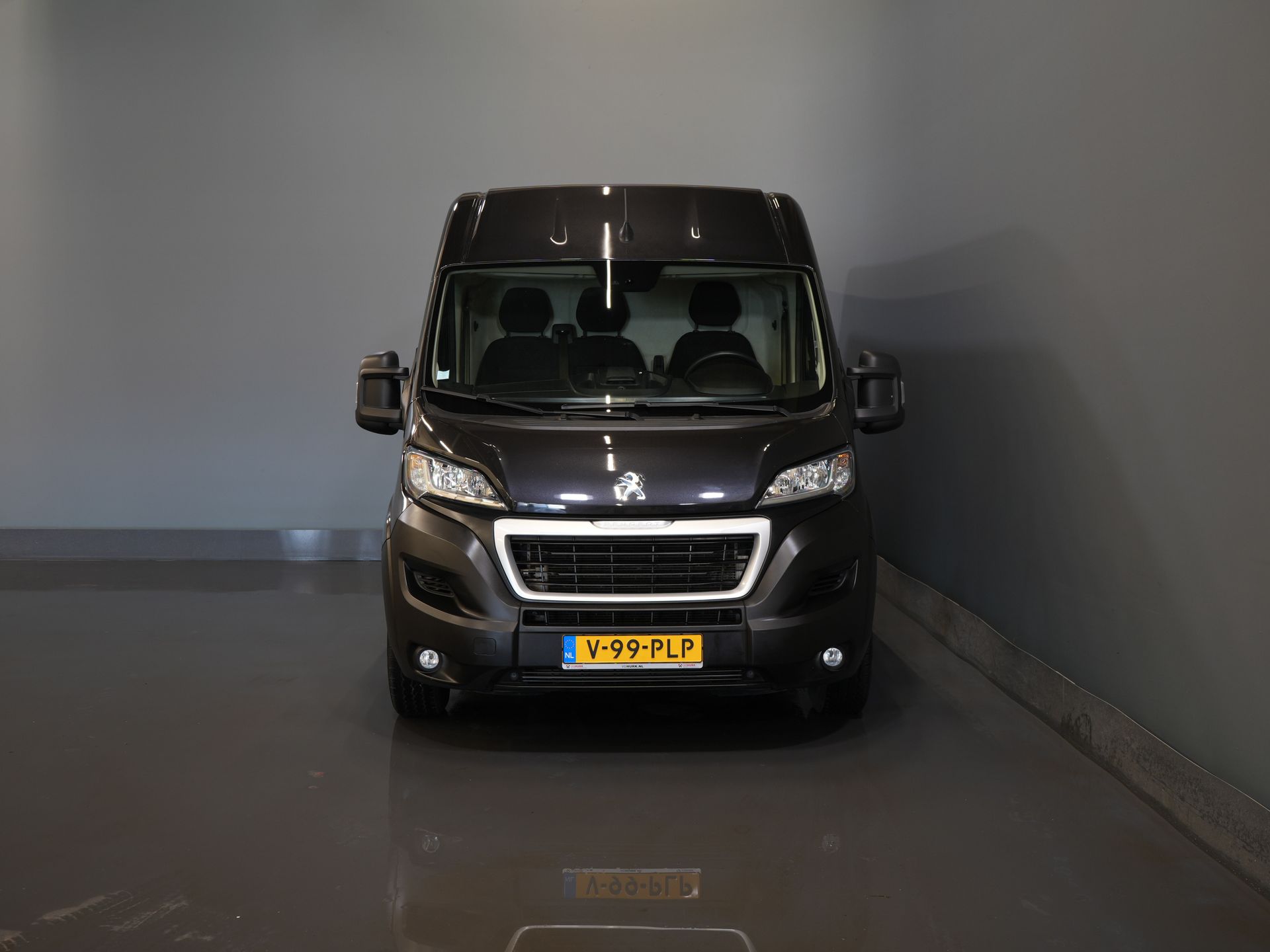 Peugeot Boxer Van 2.2 HDI 120 cv L2H2 Telecamera/ Cruise/ Airco/ Navi/ PDC/ DAB